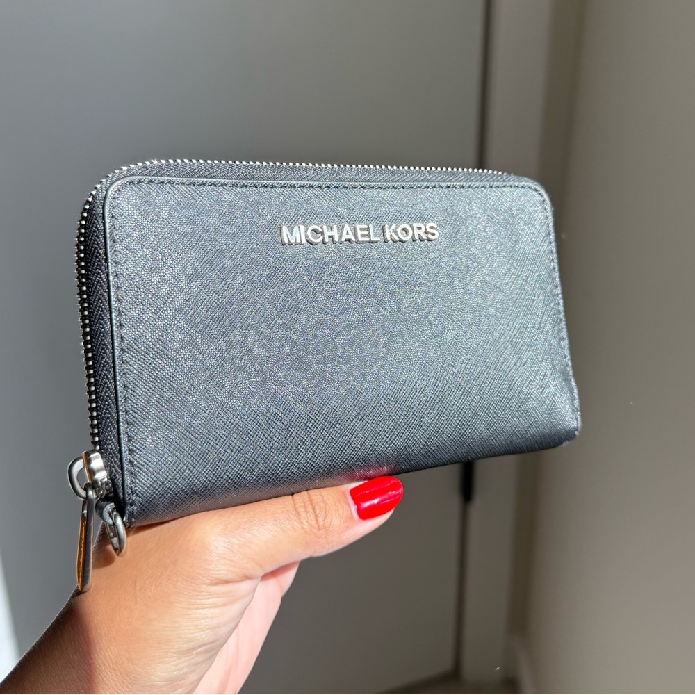 Michael Kors black saffiano leather wallet